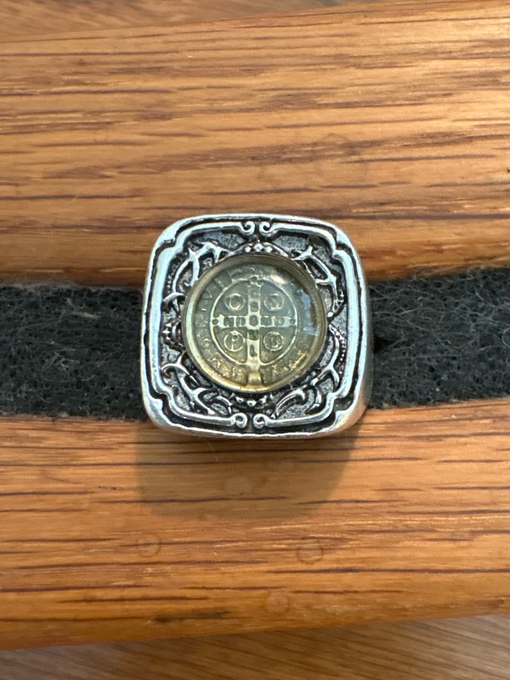 Virgins Saints and Angels!!! Meche Signet Ring   Size 7  Metal:Silver
San Benito